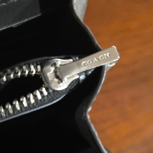 (J9) Coach Snake Print and Gray Crossbody Bag - Picture 5 of 9